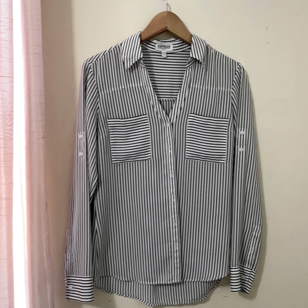 Express Women’s button up long sleeve blouse